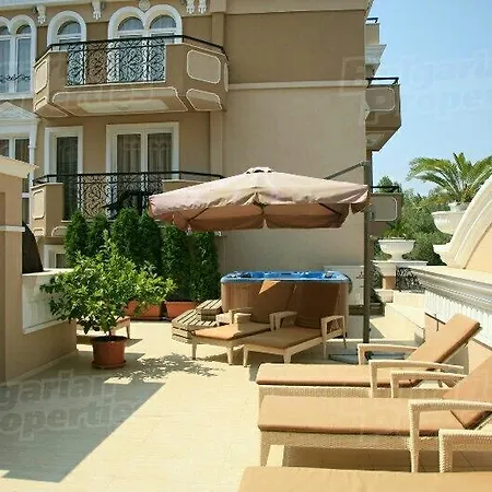 Studio In Dawn Park Deluxe