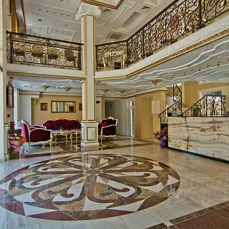 Studio In Dawn Park Deluxe סאני ביץ'